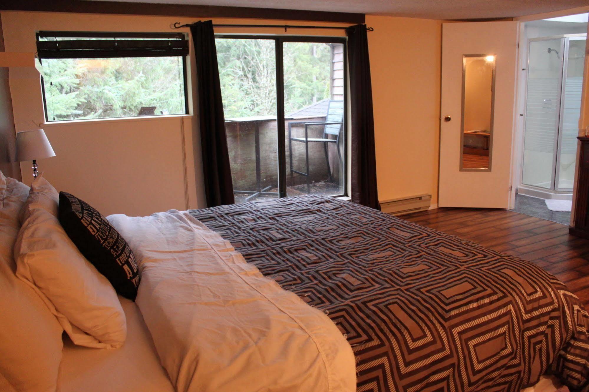 Tall Trees Bed & Breakfast Prince Rupert Buitenkant foto